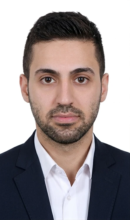 فرزاد دانش